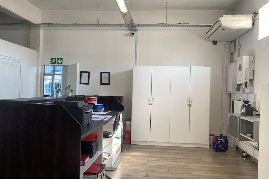 To Let commercial Property for Rent in Dal Josafat Western Cape
